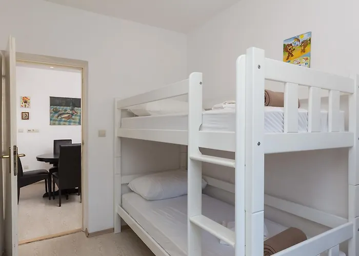 Karlo Διαμέρισμα