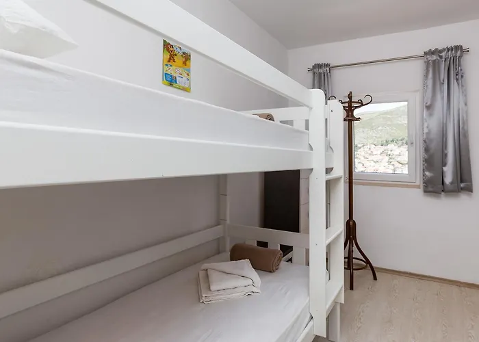 Διαμέρισμα Karlo *